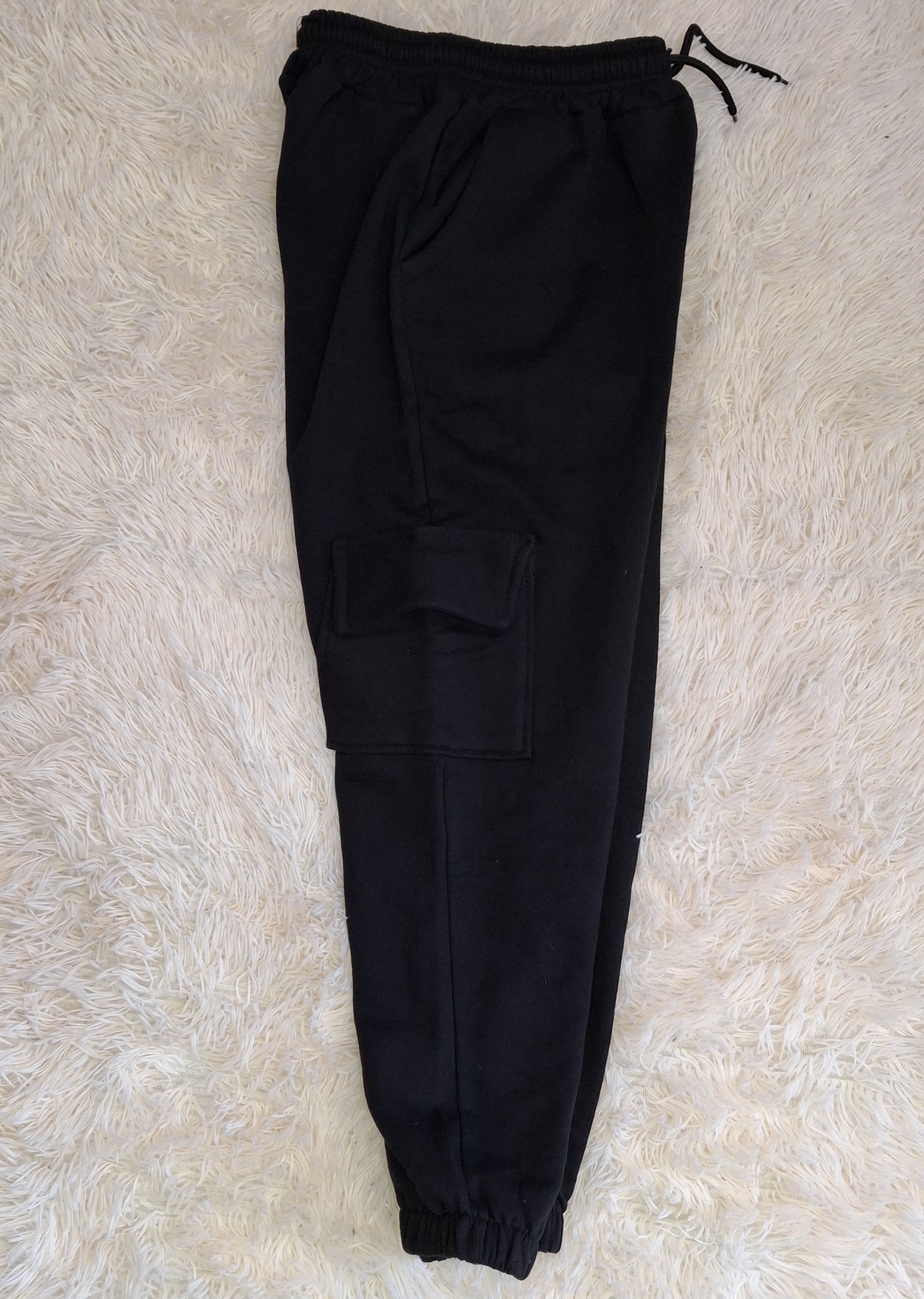 Jogger cargo frisado